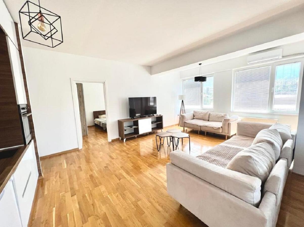 High-End Spacious Apartment Next To City Mall Scopia Exterior foto