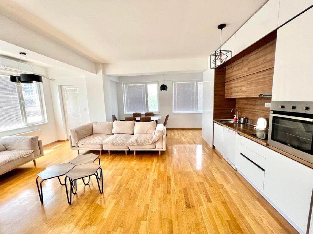 High-End Spacious Apartment Next To City Mall Scopia Exterior foto