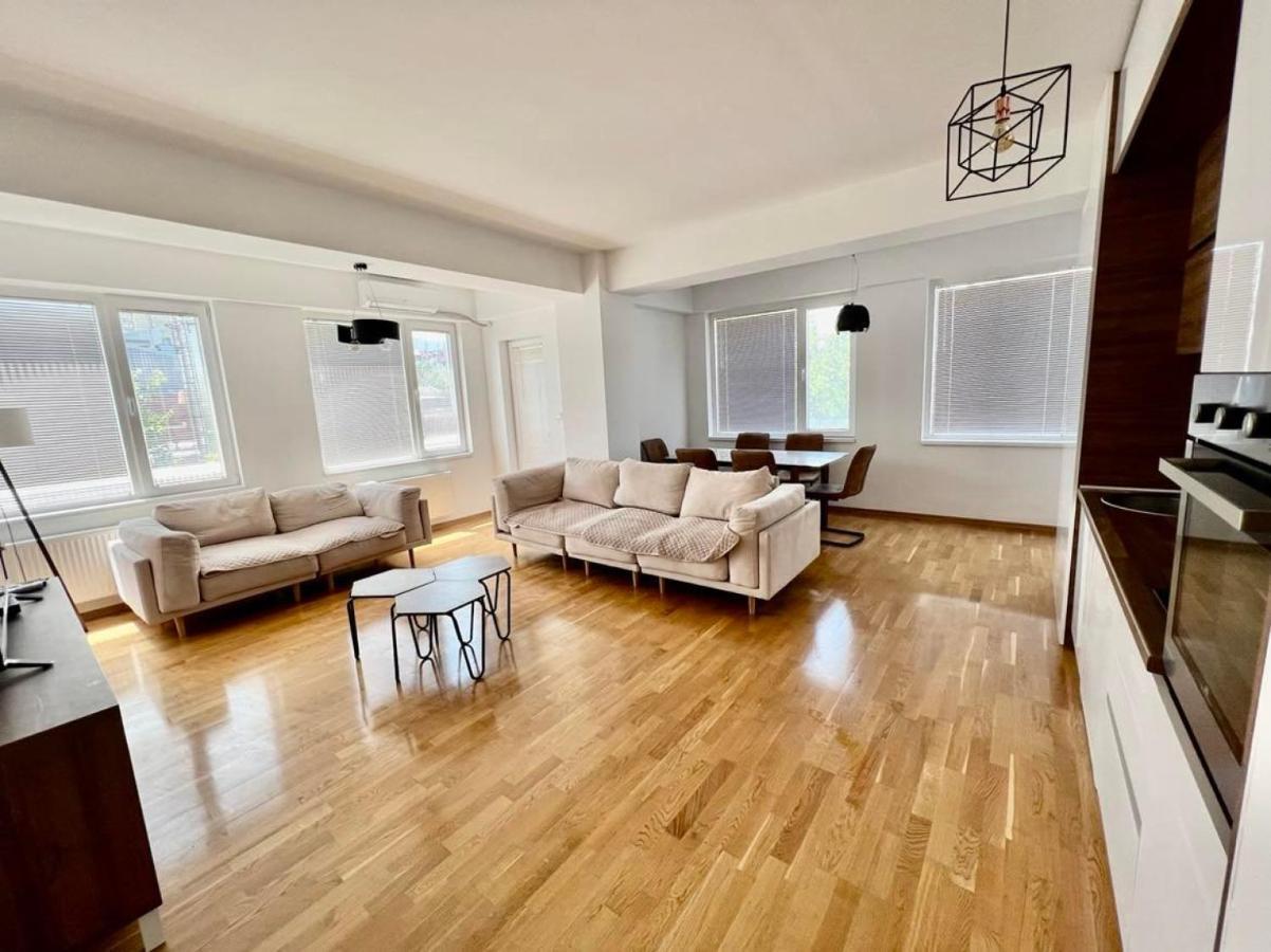 High-End Spacious Apartment Next To City Mall Scopia Exterior foto