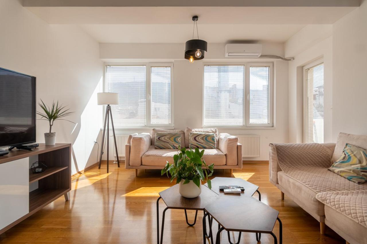 High-End Spacious Apartment Next To City Mall Scopia Exterior foto